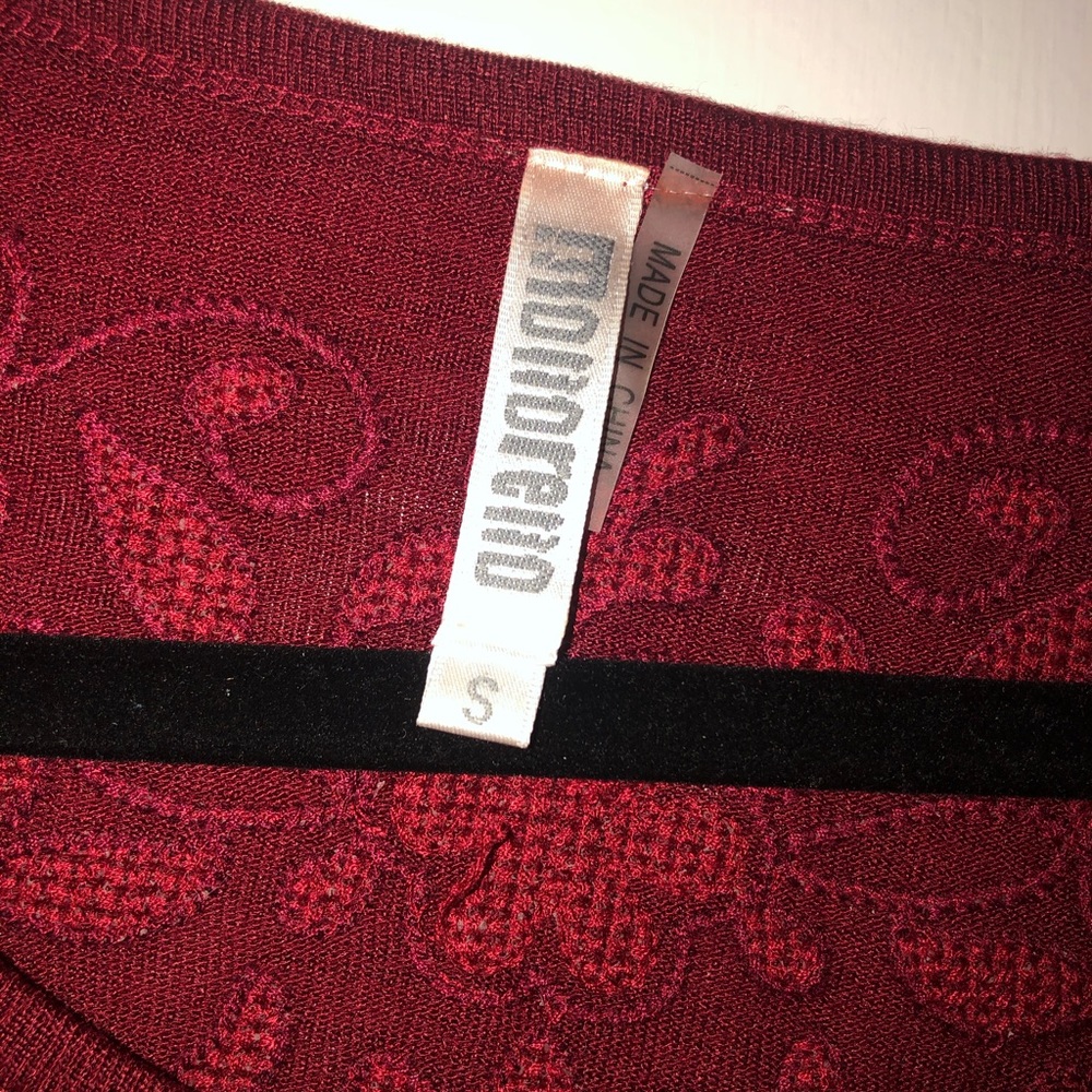 Red Poncho with Embroidery - Picture 4 of 4